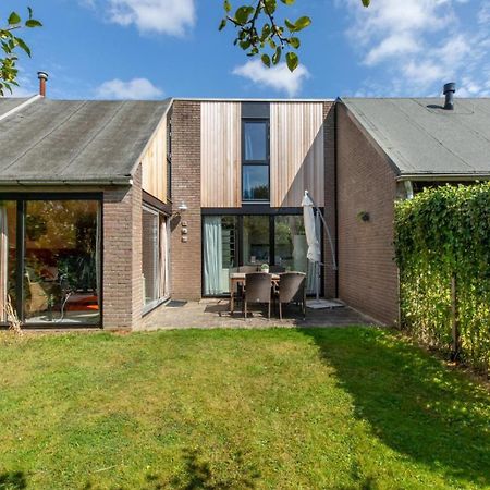 Vakantiehuis - De Haaijmanweg 5 | Burgh Haamstede 'Huisje 86' Exterior photo