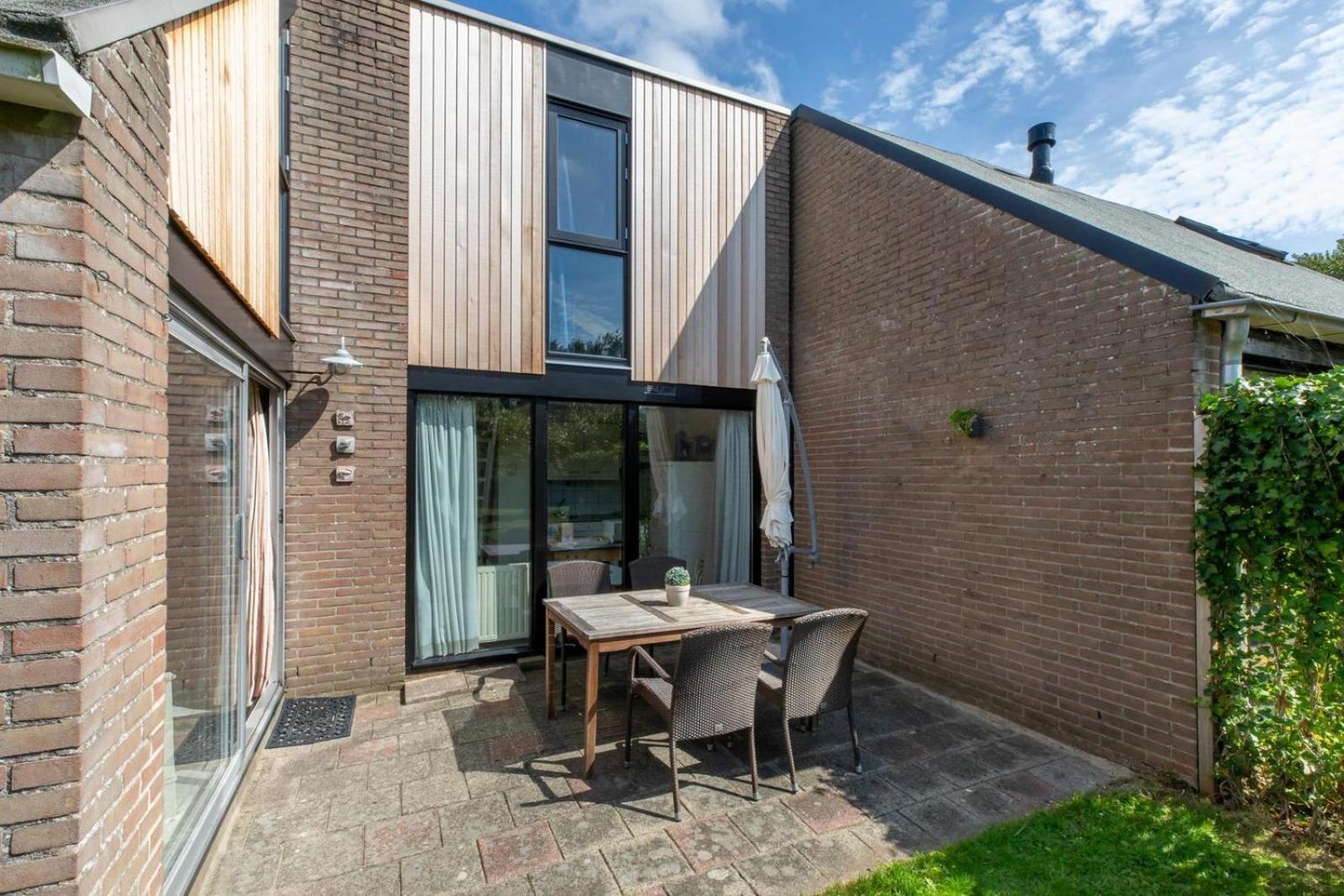 Vakantiehuis - De Haaijmanweg 5 | Burgh Haamstede 'Huisje 86' Exterior photo