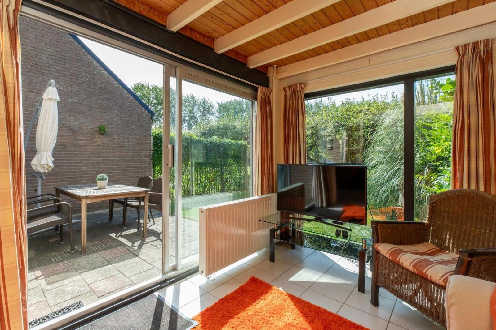 Vakantiehuis - De Haaijmanweg 5 | Burgh Haamstede 'Huisje 86' Exterior photo